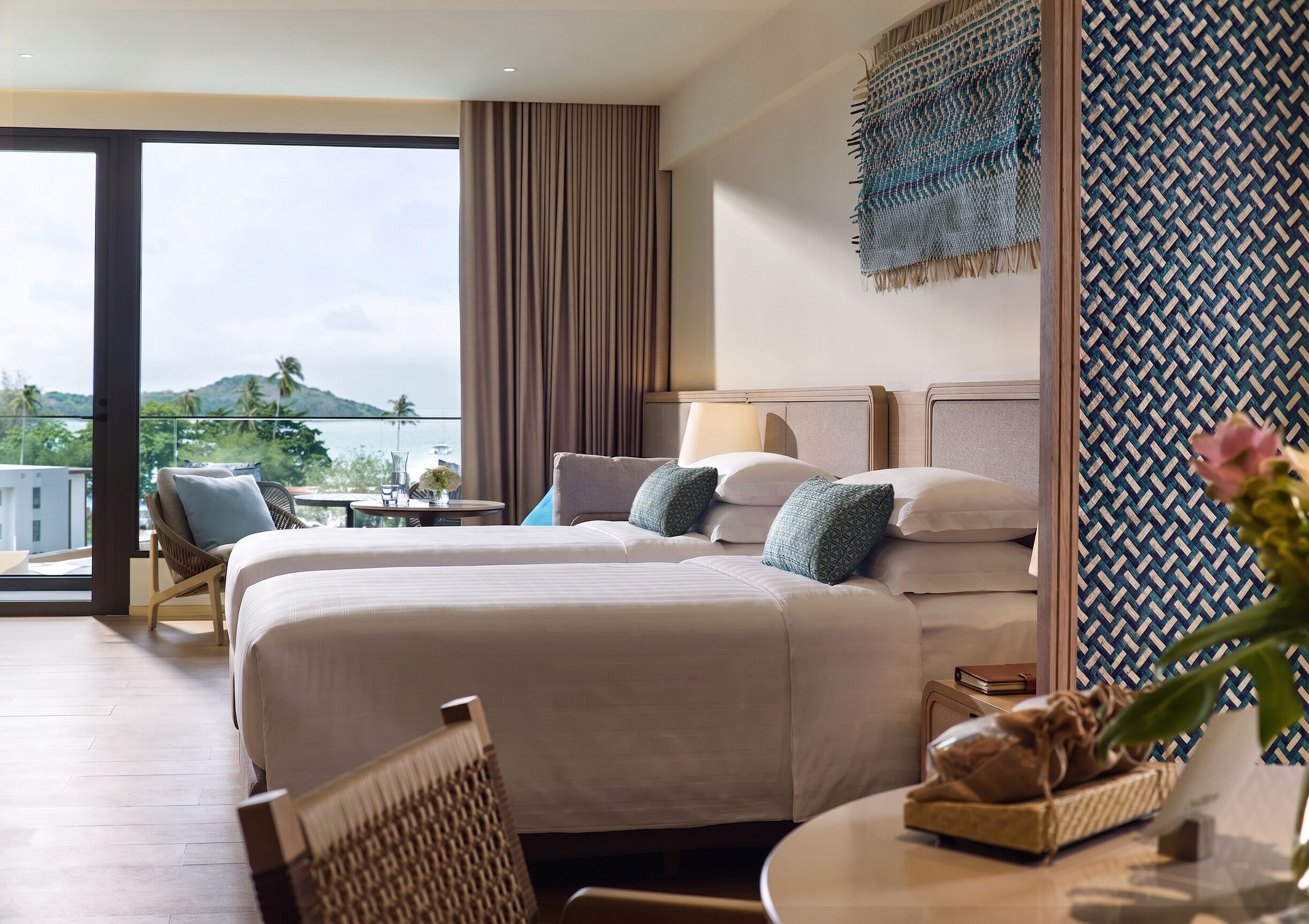 Grand Deluxe Sea View Twin | Minibar, coffres-forts dans les chambres, bureau, Wi-Fi gratuit