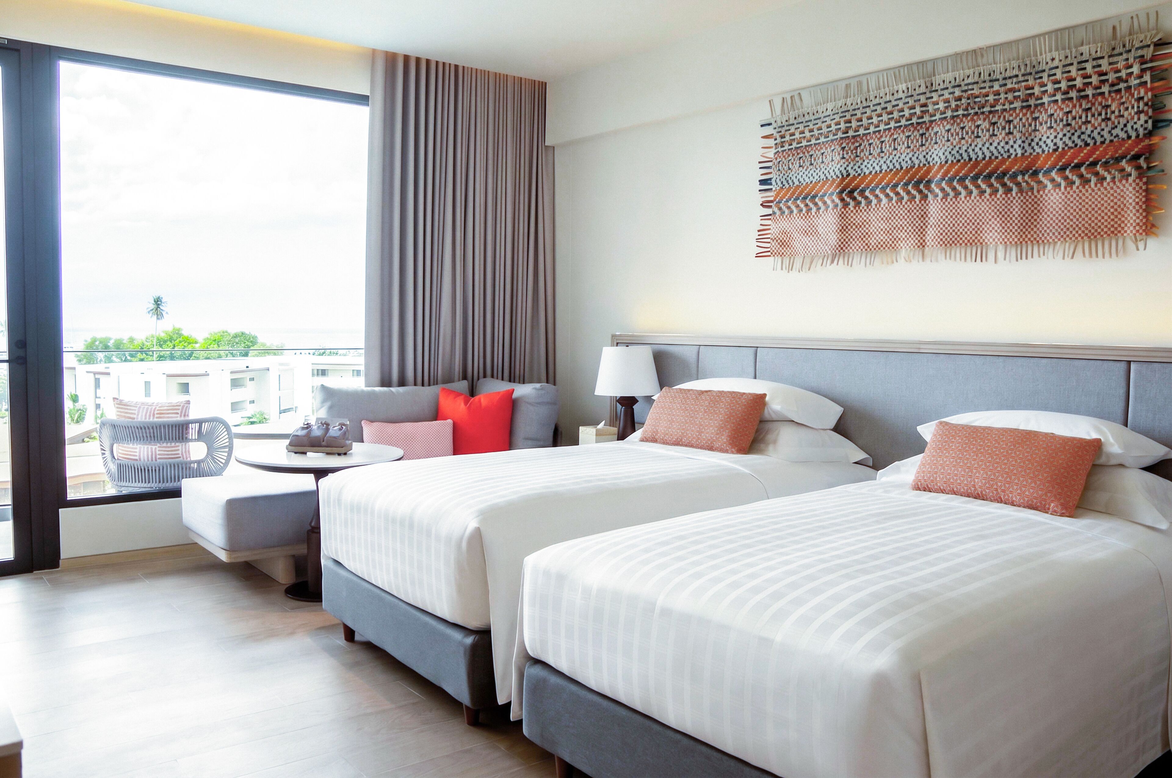 Deluxe Sea View Twin | Bar mini, peti besi dalam bilik, meja, Wi-fi percuma 