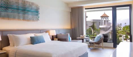 Grand Deluxe King | Minibar, in-room safe, desk, free WiFi
