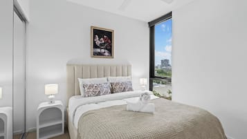 2 bedrooms, iron/ironing board, WiFi, bed sheets