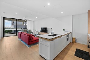 Interior - Heart of Brisbane | River-View Balcony | Pool&BBQ (West End)