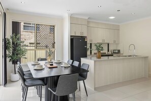 Dining - Spacious 4BR Family Home in Inala | Quiet Street (Inala)