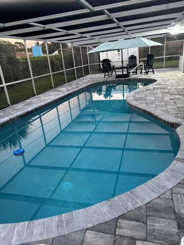 Tropical Venice Suite | Heated Pool | Pet-Friendly