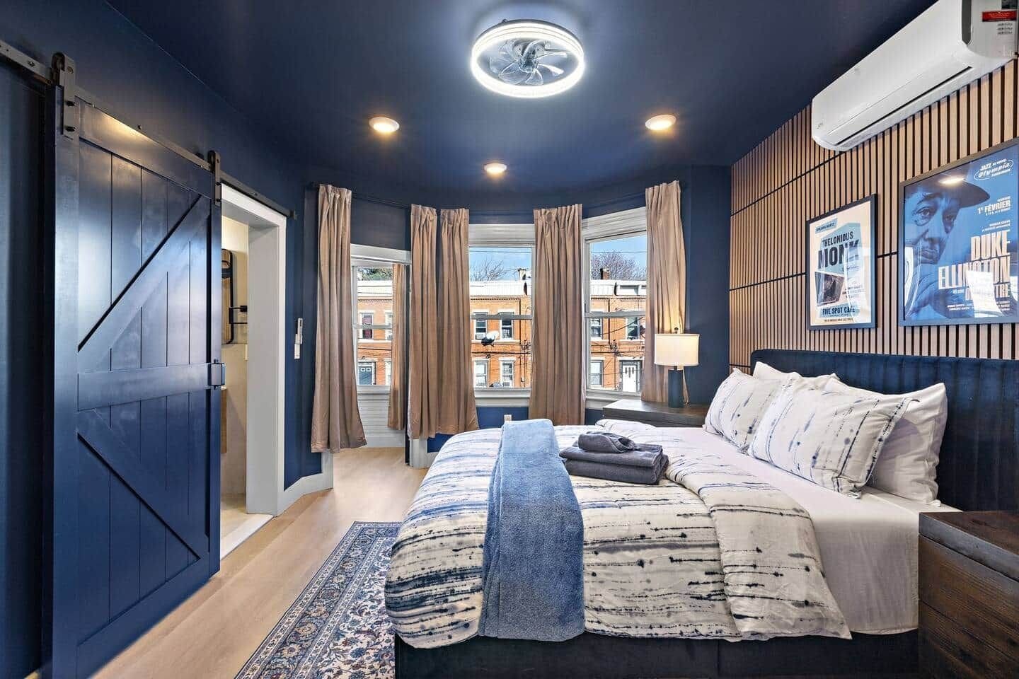 3 bedrooms, desk, iron/ironing board, free WiFi