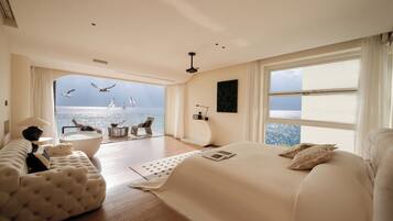 特色双人房, 海景 | 羽绒被、迷你吧、办公桌、遮光窗帘