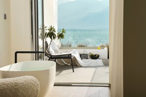 Luxury Double Room, Sea View | View from room - Three types of cloud river snow shops (Dali)