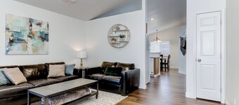 Meridian Gem Single Level, Central Location Home