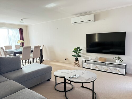 3 BR Rear House - Private Home on Shared Block