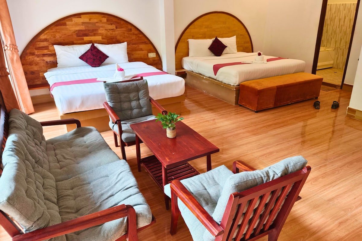 Twin Room, Balcony, Garden View | Premium bedding, free minibar items, desk, laptop workspace