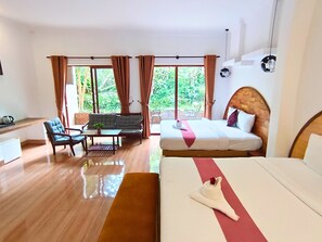 트윈룸, 발코니, 정원 전망 | 고급 침구, 책상, 노트북 작업 공간, 무료 WiFi