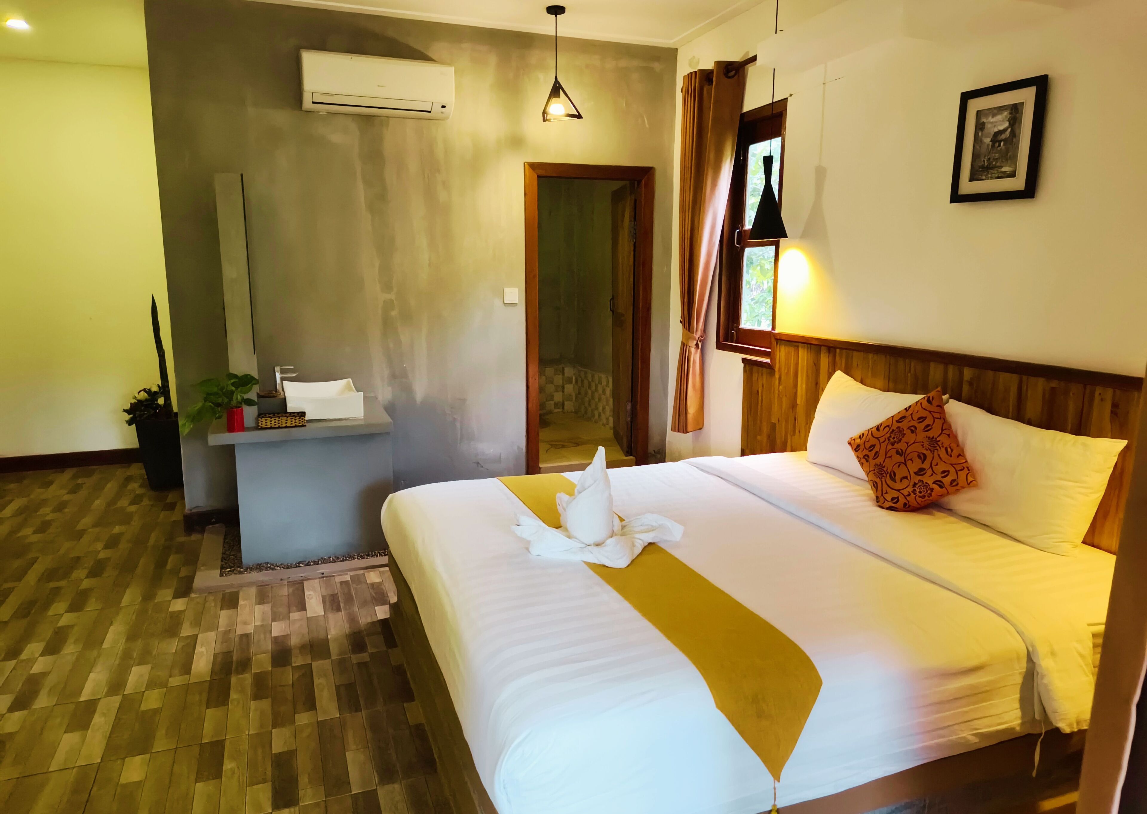 Dobbeltrom, balkong, hageutsikt | Skrivebord, skrivebord for bærbar PC og wi-fi (inkludert)