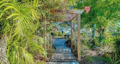 Cabanajoes rental with kayaks 3bedroom house on canal walk distance to the beach