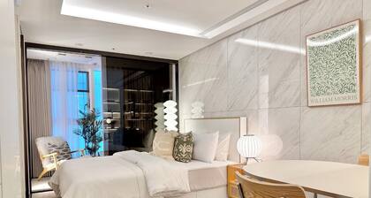 Seocho/Gangnam High-End Studio · Fully Equipped · Q1bed · Walk to Subway