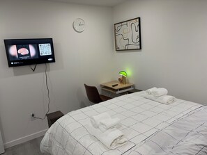 1 chambre, fer et planche à repasser, Wi-Fi, draps fournis