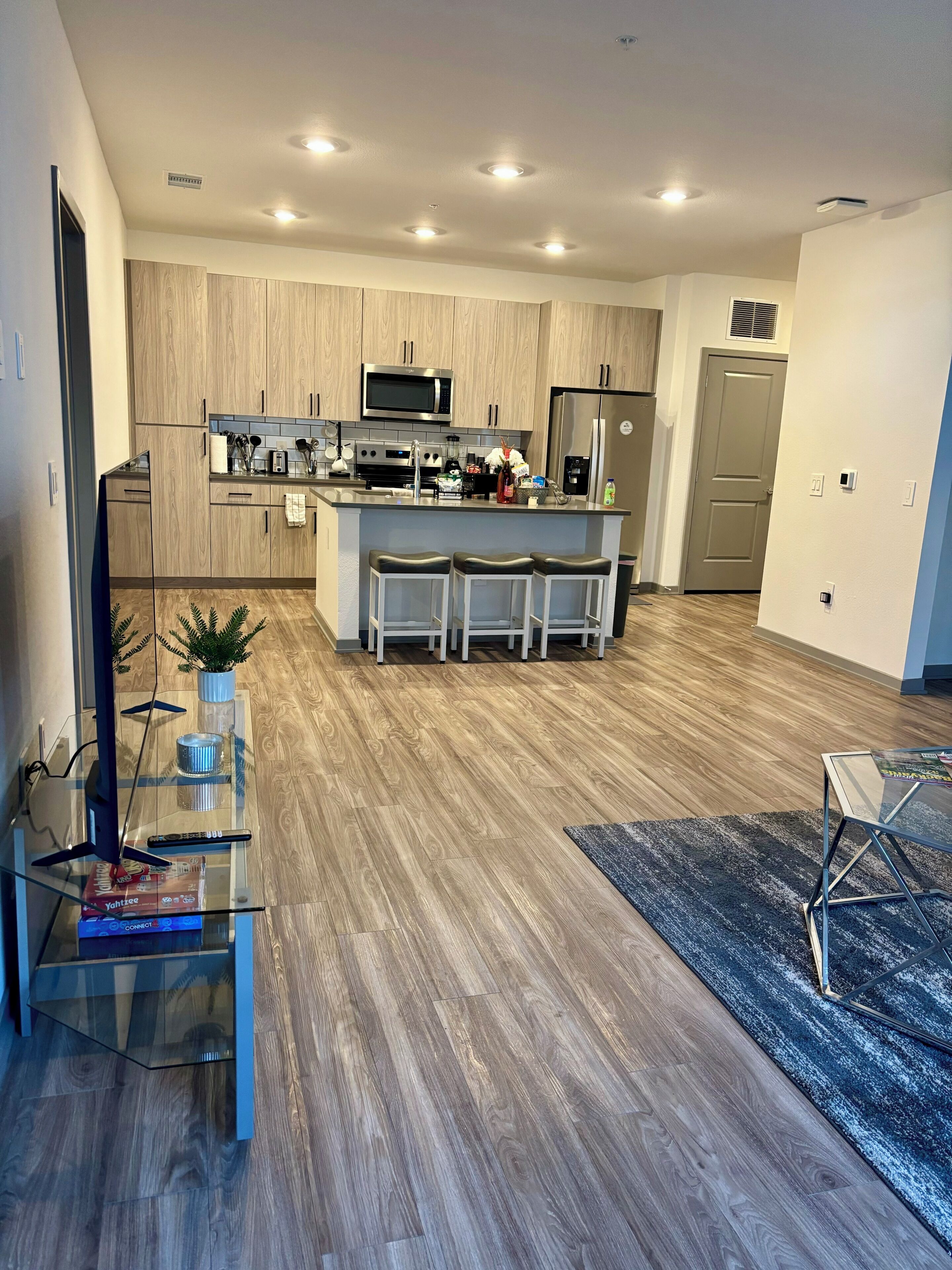 Refrigerador, horno, parrilla de estufa y lavavajillas 