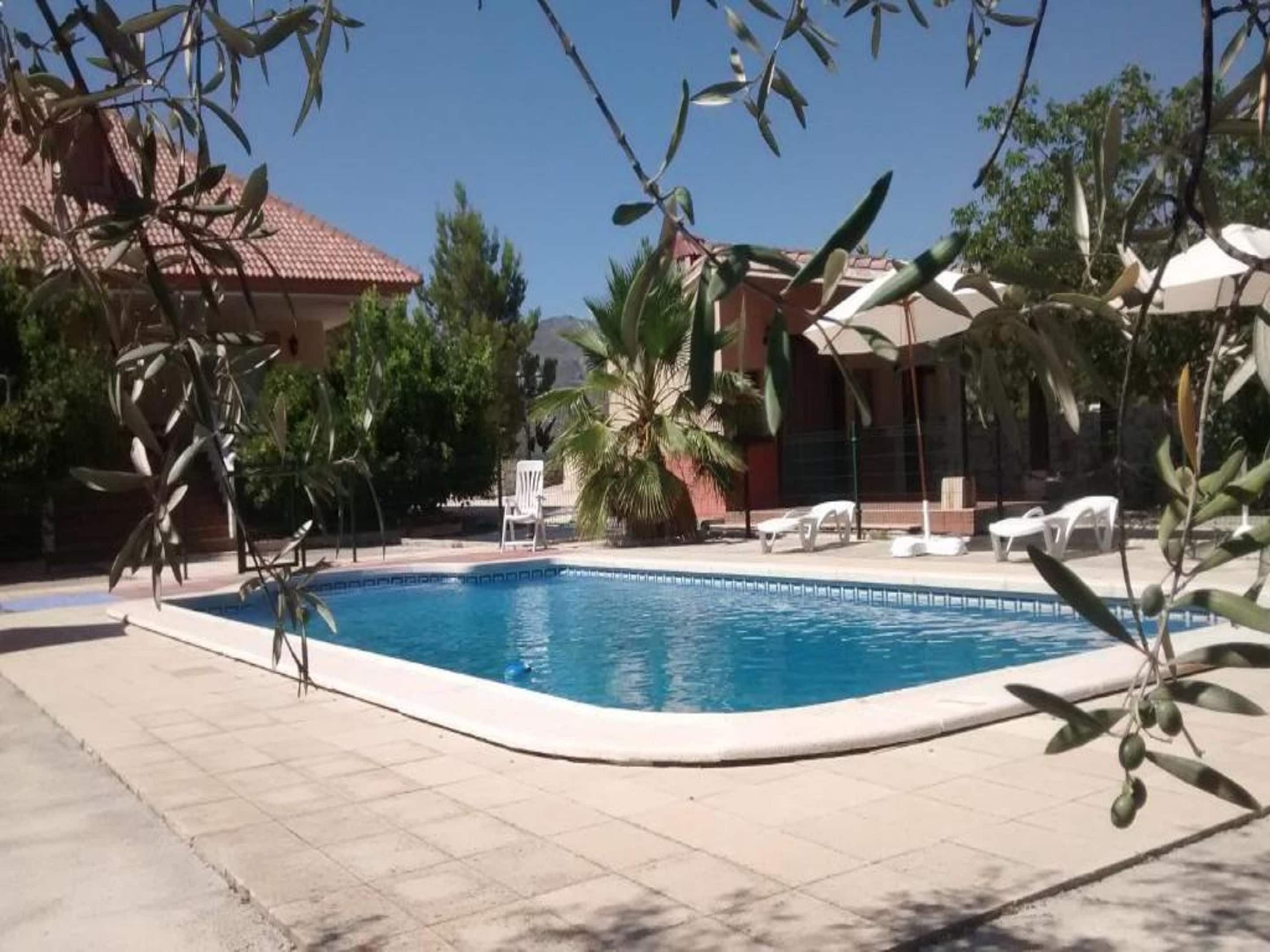 House | Kolam renang