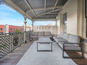 Property grounds - Royal Apartment 1 - CBD Location, Heritage Listed (Bathurst)