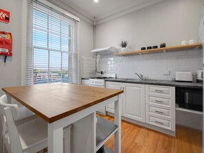 Private kitchen - Royal Apartment 2 | CBD Location, Heritage Listed (Bathurst)