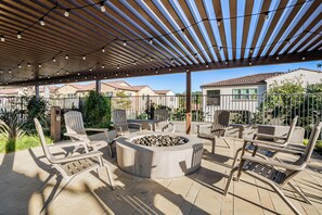 Terrace/patio - Cozy San Diego Retreat - Sleeps 6 - Relax & Unwind (San Diego)