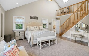 5 bedrooms, iron/ironing board, WiFi, bed sheets - Southampton Family Estate - Pool, Spa & Tennis (Southampton)