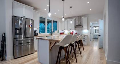 Stratton; 4 min. Luxury-Hot Tub-Shuttle-EV-Kings