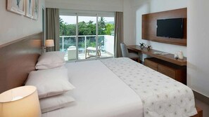 Escriptori, espai de treball apte per a portàtils i wifi gratuïta 