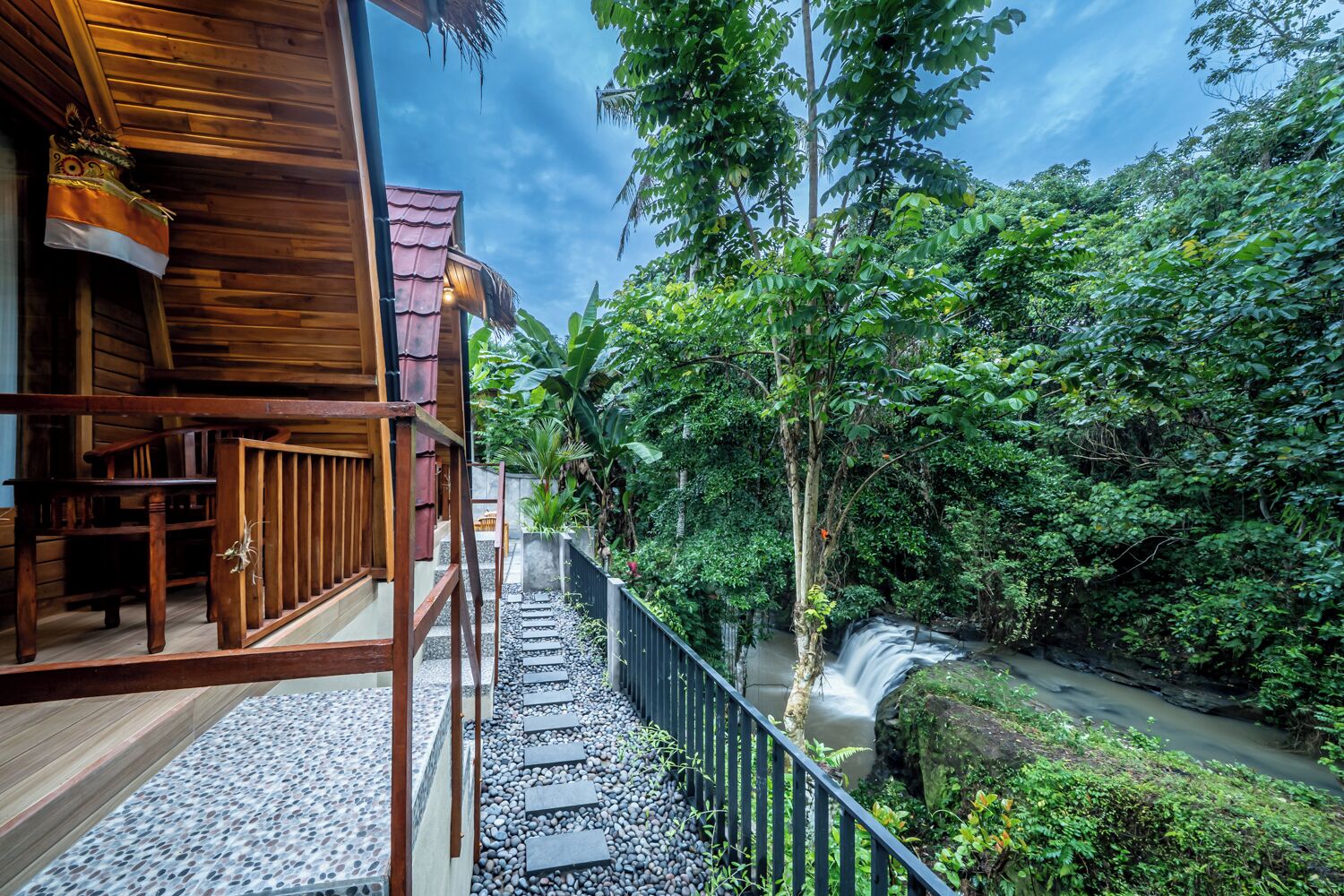 Halaman properti