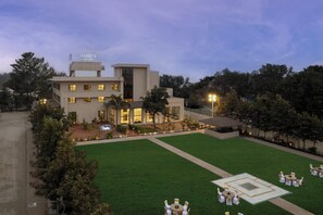 Front of property - Amber-A Unit of Sayaji Hotels (Bhopal)