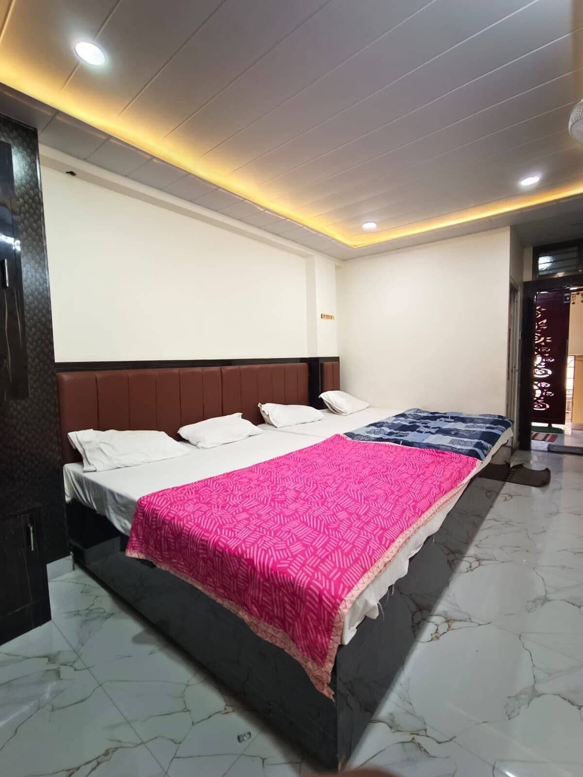 Basic Double Room