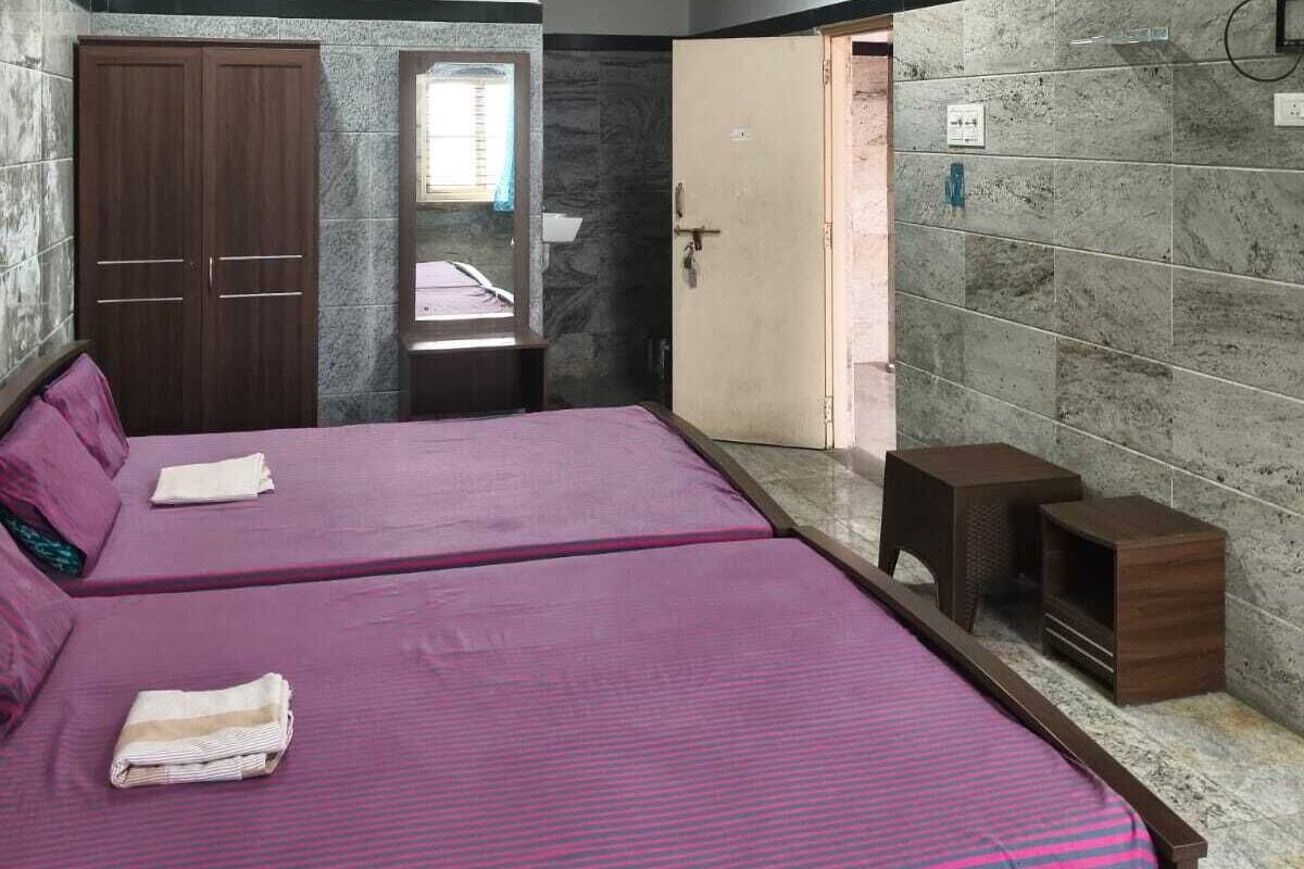 Basic-Dreibettzimmer | Kostenloses WLAN