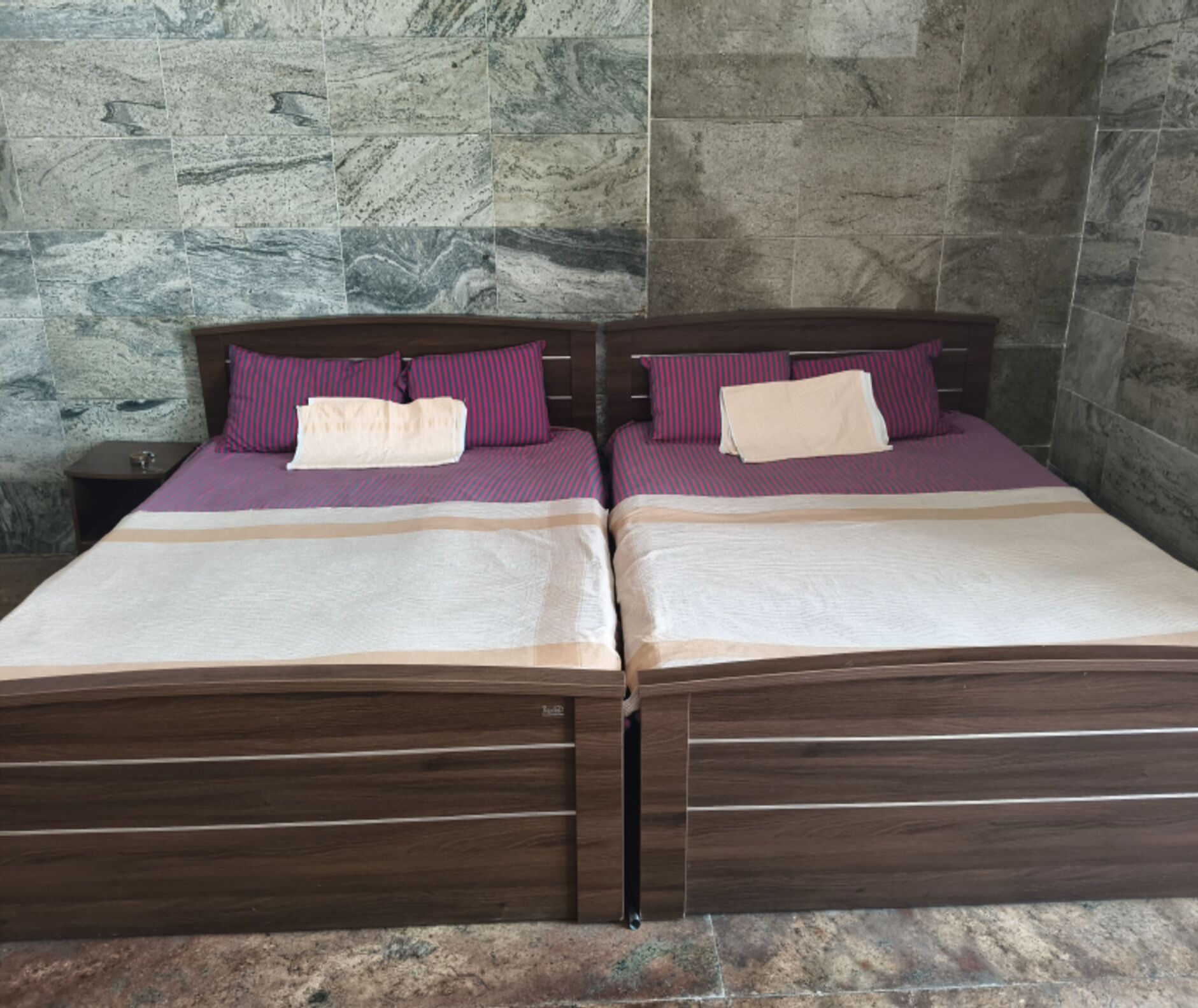 Habitación cuádruple Deluxe | Wifi gratis 