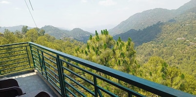 Hotel Pine View Villa