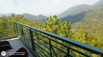 Hotel Pine View Villa