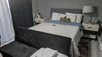 3 bedrooms, internet, bed sheets