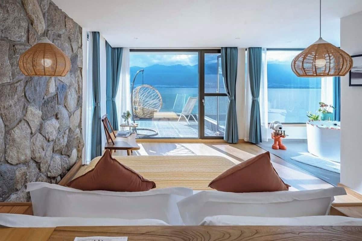 Basic-Doppelzimmer, Balkon, Meerblick | Individuell dekoriert, individuell eingerichtet, kostenloses WLAN