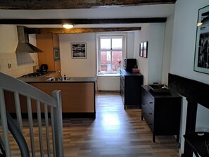 Microondas, horno, parrilla de estufa y lavavajillas 