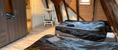 2 chambres, accès Internet, draps fournis