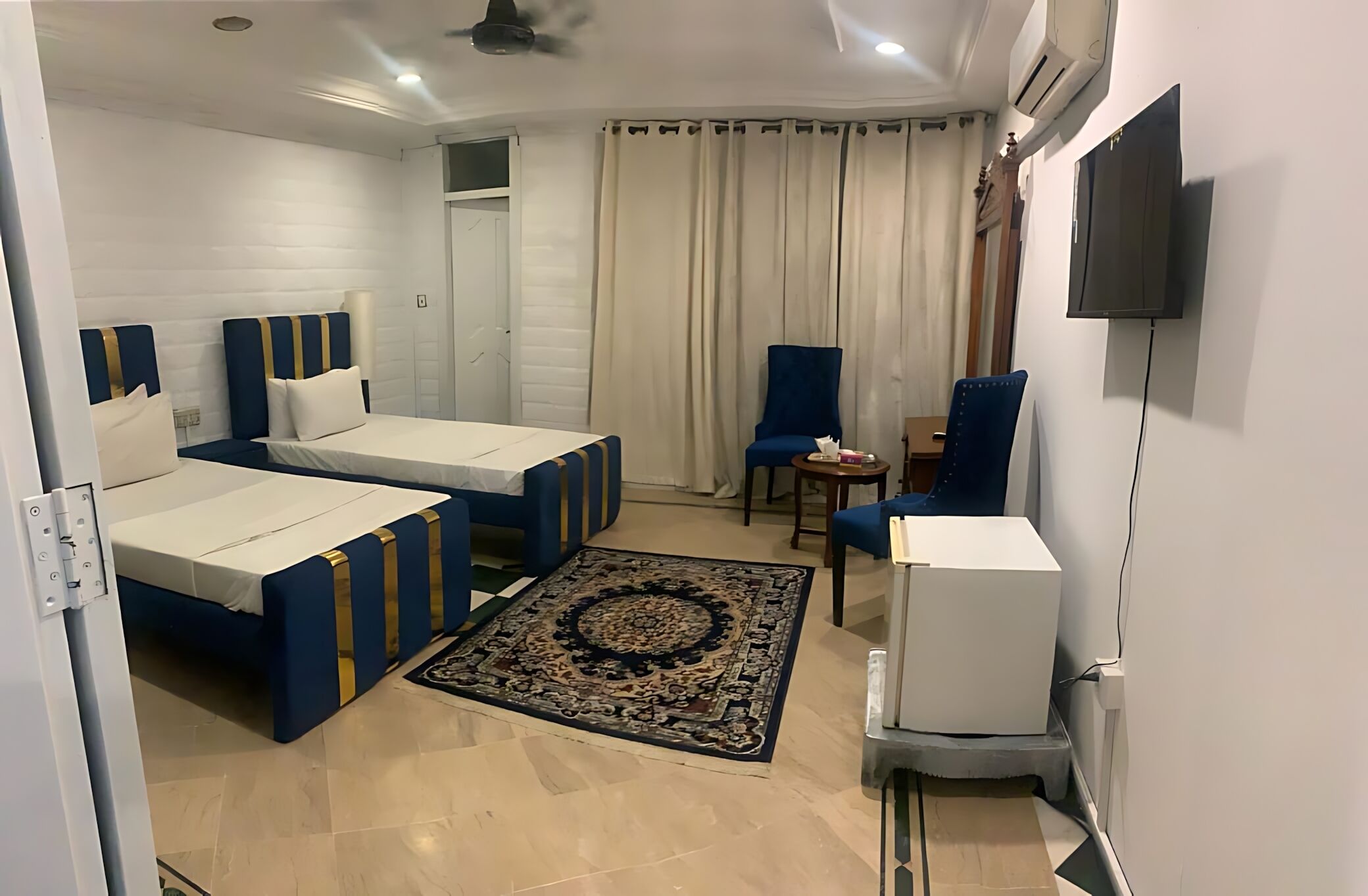 Twin Room | Free WiFi, bed sheets