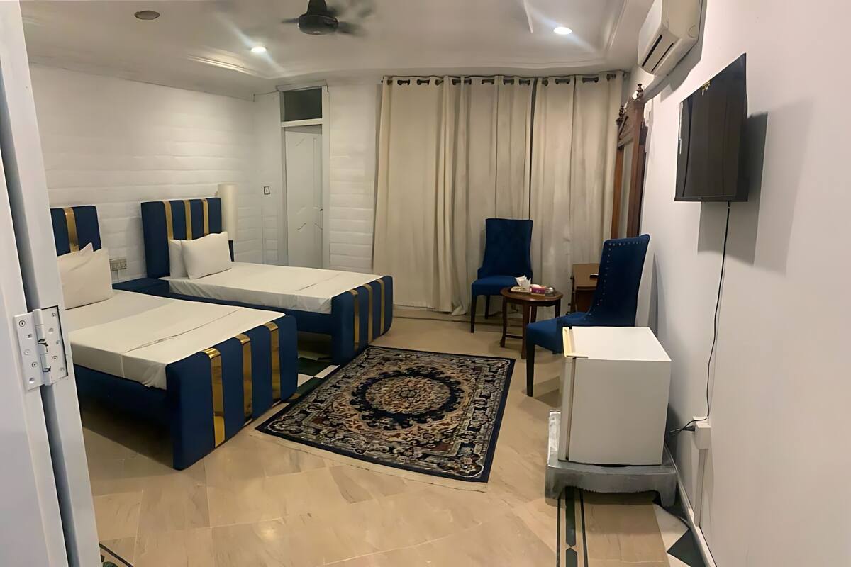 双床房 | 免费 WiFi、床单