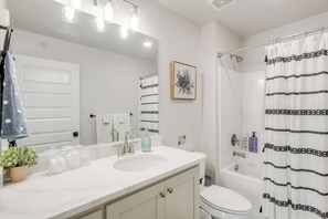 Hair dryer, towels - 2 Mi to Hospitals: Newly Built Idaho Falls Retreat (Idaho Falls)