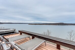 Property grounds - Family Friendly! Waterfront Grove Gem w/ Fire Pit (Grove)