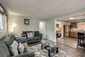 Living area - 2 Mi to Motor Speedway! Indy Home w/ Fenced Yard (Indianapolis)
