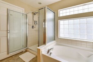 Hair dryer, towels - Welcoming Denver Area Home w/ Covered Patio & Yard (Denver)