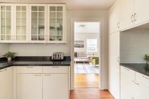 Interior - Quiet Room + Great Location Near UW (Seattle)