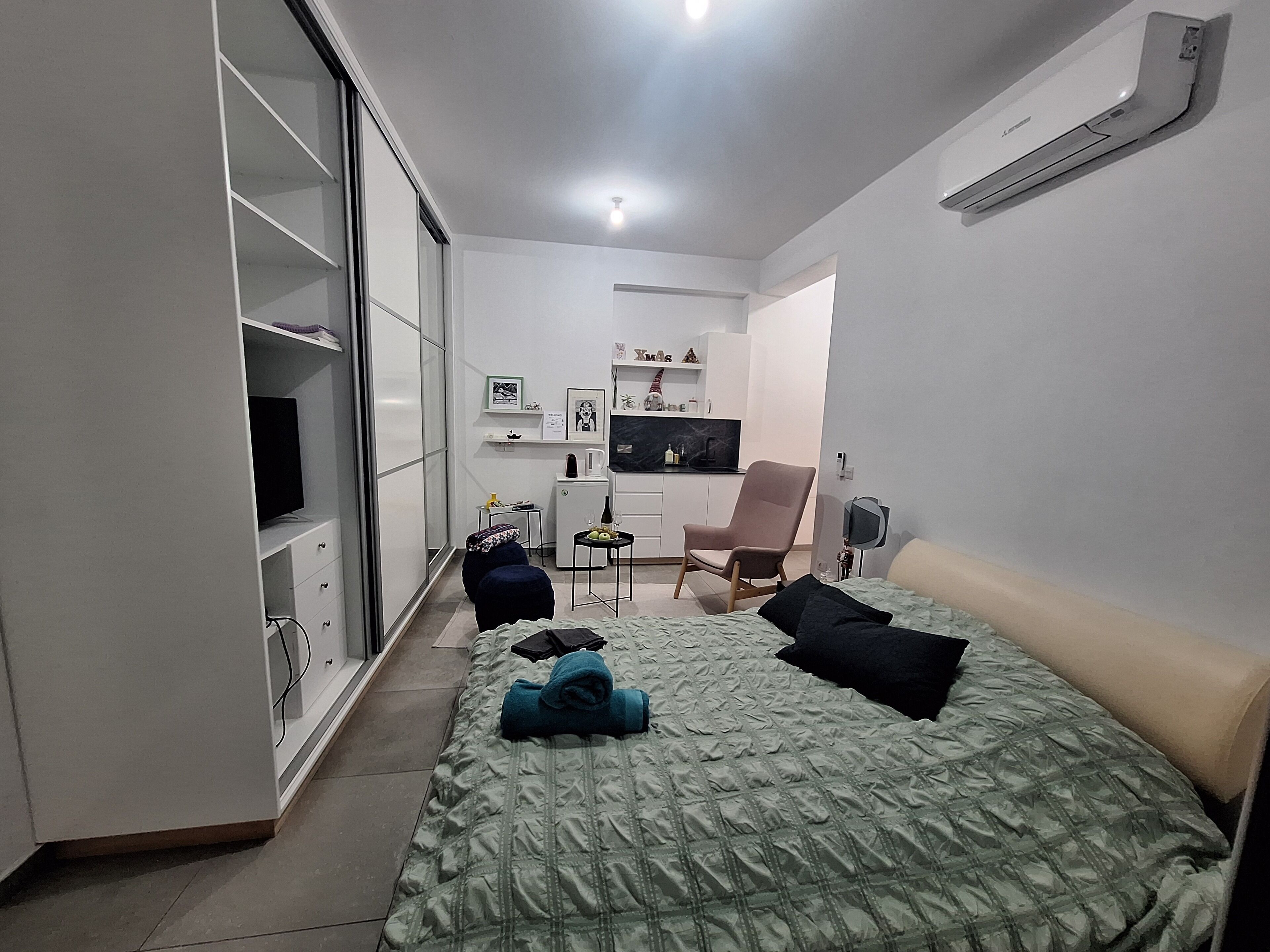 1 bedroom, iron/ironing board, WiFi, bed sheets