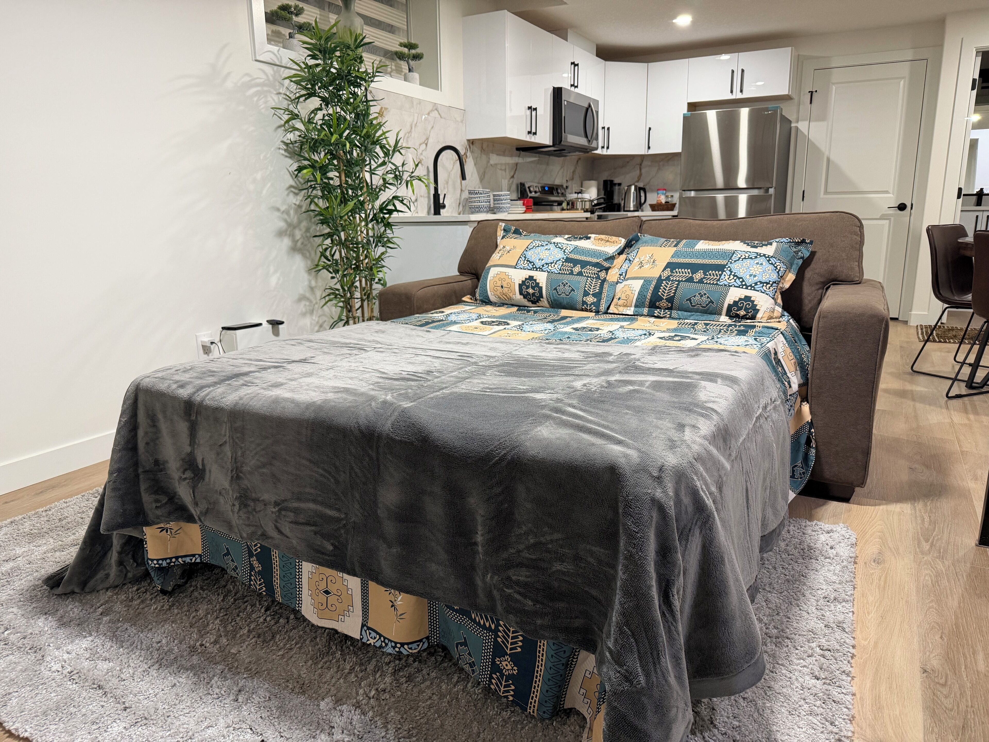 2 bedrooms, iron/ironing board, WiFi