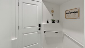 Unclassified image, 5 of 27, button - 2 bedroom suite with 3 beds, close to Amenities and Airport (Leduc)