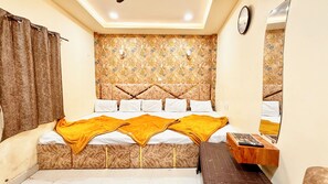 Deluxe Triple Room | Premium bedding, desk, laptop workspace, free WiFi - Premium Hotel Sipra near Mahakal Temple (Ujjain)