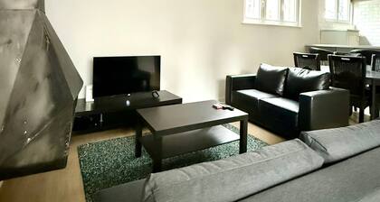 3 min to the Grand-Place, 6 min to Manneken Pis & Sleeps 6