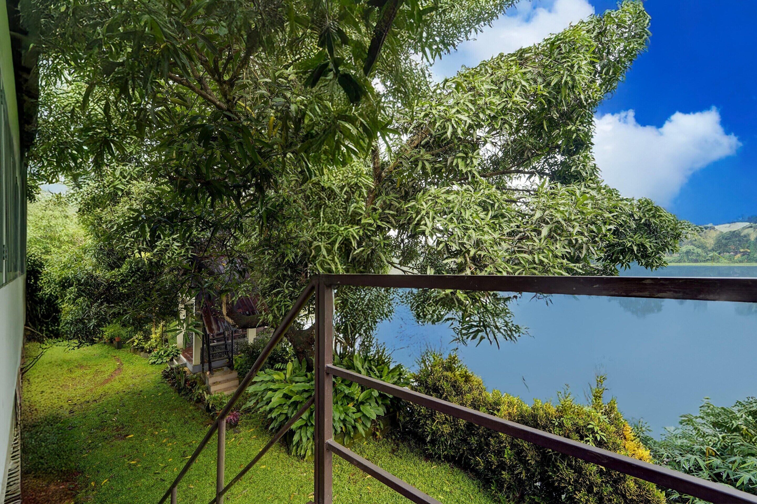 House | Property grounds